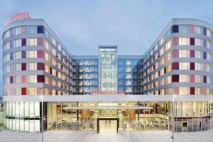 Mövenpick Hotel Stuttgart Airport & Messe