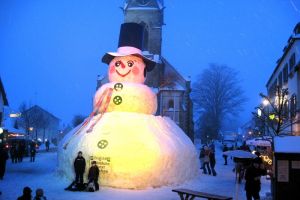 Deutschlands größter Schneemann im Fichtelgebirge