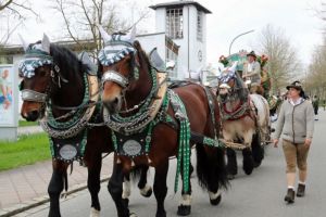 Mit Oktoberfest-Stimmung in den Frühling